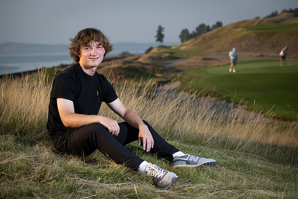 Highschool Senior Portraits_Seattle Photography_commencment Bay